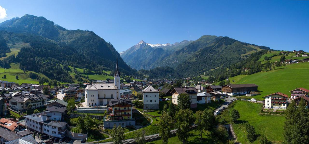Monika, Your Including Summercard Guest house Kaprun